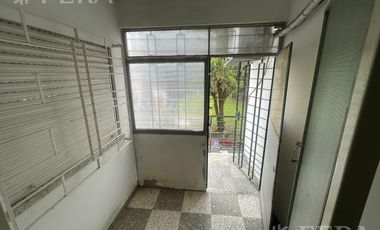 Venta casa 3 ambientes con cochera en Quilmes