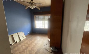 Venta casa 3 ambientes con cochera en Quilmes