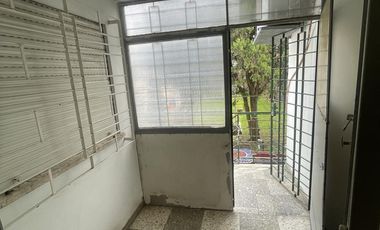 Venta casa 3 ambientes con cochera en Quilmes