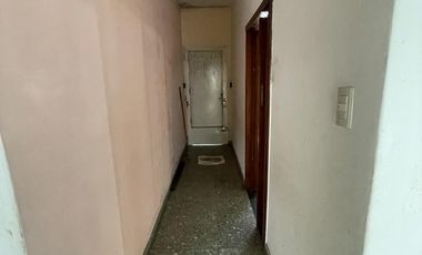 Venta casa 3 ambientes con cochera en Quilmes