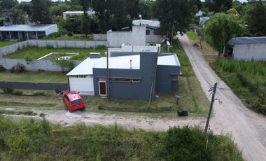 Casa en Venta en Villa Parque Sicardi