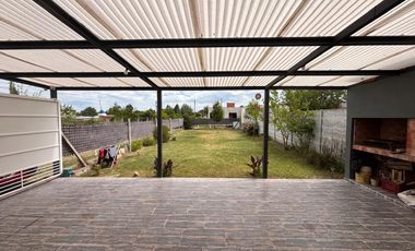 Casa en Venta en Villa Parque Sicardi