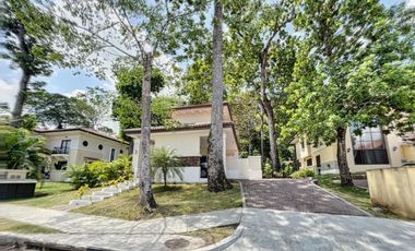 Venta de casa en Clayton (Senderos de Camino de Cruces) GTA