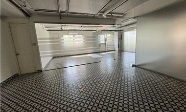 Alquiler de Oficina o Local Comercial en  Costa del Este  Dream Plaza