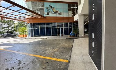 Alquiler de Oficina o Local Comercial en  Costa del Este  Dream Plaza