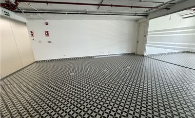Alquiler de Oficina o Local Comercial en  Costa del Este  Dream Plaza