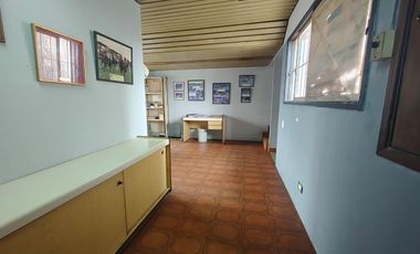 Local en Piñeyro
