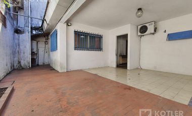 Retasada! oportunidad! Casa en Ph al frente en Temperley.