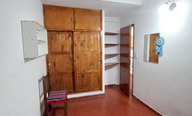Departamento 2 amb, planta baja c/gas natural. / RETASADO