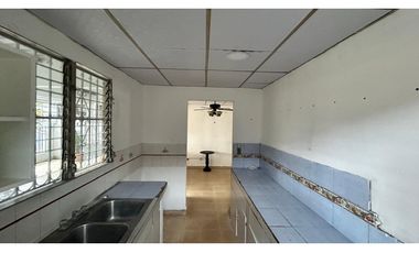 CASA EN VENTA- RESIDENCIAL LAS AMERICAS, LAS MAÑANITAS