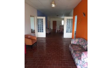 VENDO CASA EN GORGONA