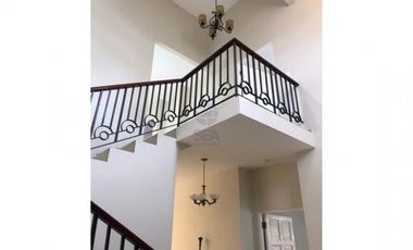 Sea Confiable Vende Casa en Clayton Village