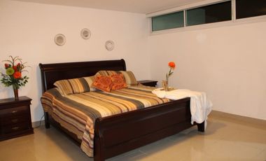 Alquilo espectacular penthouse en albrook