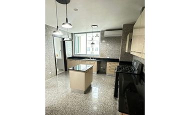 Avenida Balboa,v/mar, lujo 290m2 a solo $630K