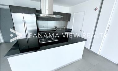 YACHT CLUB / AVENIDA BALBOA / VENTA o ALQUILER