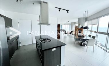 YACHT CLUB / AVENIDA BALBOA / VENTA o ALQUILER