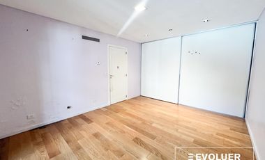 Venta Casa de 3 plantas, jardín y pileta en Palermo Chico