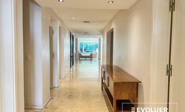 Venta Casa de 3 plantas, jardín y pileta en Palermo Chico