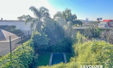 Venta Casa de 3 plantas, jardín y pileta en Palermo Chico