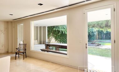 Venta Casa de 3 plantas, jardín y pileta en Palermo Chico