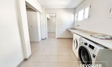 Venta Casa de 3 plantas, jardín y pileta en Palermo Chico