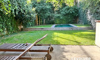 Venta Casa de 3 plantas, jardín y pileta en Palermo Chico