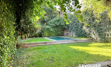 Venta Casa de 3 plantas, jardín y pileta en Palermo Chico