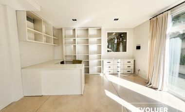 Venta Casa de 3 plantas, jardín y pileta en Palermo Chico