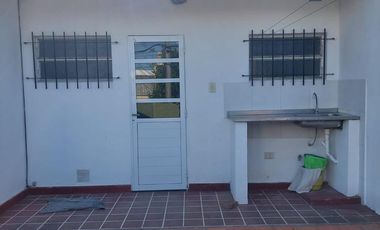 Depto 2 dormitorios en P.A  con terraza exclusiva en Barrio Candiotti