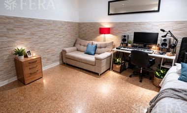 Venta casa 3 ambientes con cochera y patio en Wilde