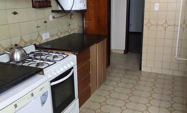 Casa en venta 4 ambientes en Adrogue cercana al centro comercial