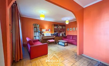 Casa en Venta en Av. Crescente Errázurriz antes de José Manuel Infante