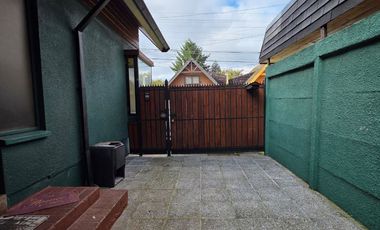 CASA AMPLIADA Y  REMODELADA EN LOMAS DE MIRASUR