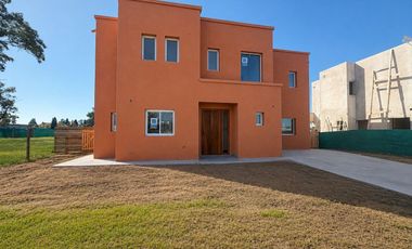 Casa en venta en Santa Sofia