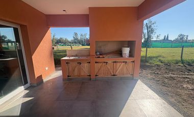 Casa en venta en Santa Sofia