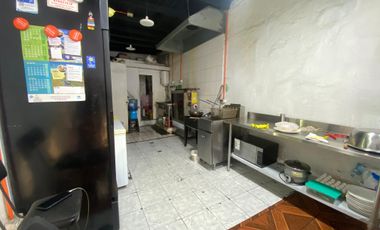 DOS LOCALES Y UNA VIVIENDA EN AV EL SALTO