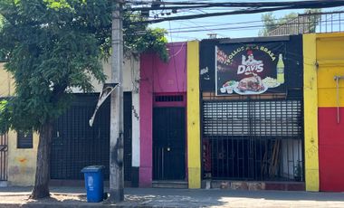 DOS LOCALES Y UNA VIVIENDA EN AV EL SALTO