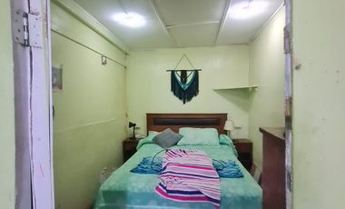 ACOGEDORA CASA A PASOS DEL METRO