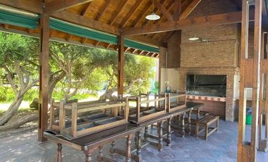 Alquiler Casa tipo Triplex en B° Cerrado El Mirador