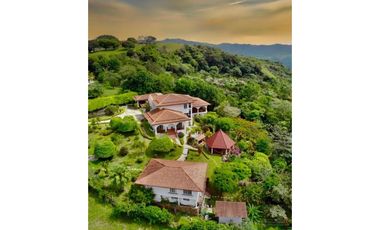 Vendo casa en Sora para  hacer un hostal