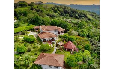 Vendo casa en Sora para  hacer un hostal
