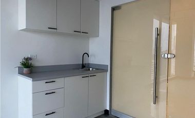 Oficina en el centro Obarrio en venta o alquiler