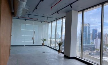Oficina en el centro Obarrio en venta o alquiler