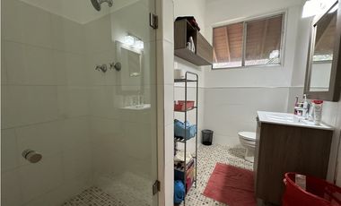 Casa unifamiliar en Clayton (Calle Croft)