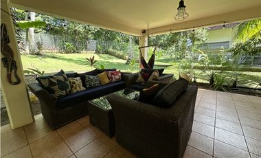 Casa unifamiliar en Clayton (Calle Croft)