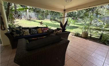 Casa unifamiliar en Clayton (Calle Croft)