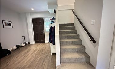 Casa unifamiliar en Clayton (Calle Croft)