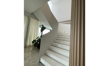 Venta Apartamento en Santa María, Edificio Empire