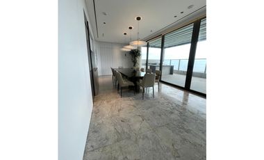 Venta Apartamento en Santa María, Edificio Empire