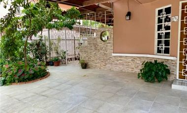 VENTA DE CASA UNIFAMILIAR EN CONDADO DEL REY